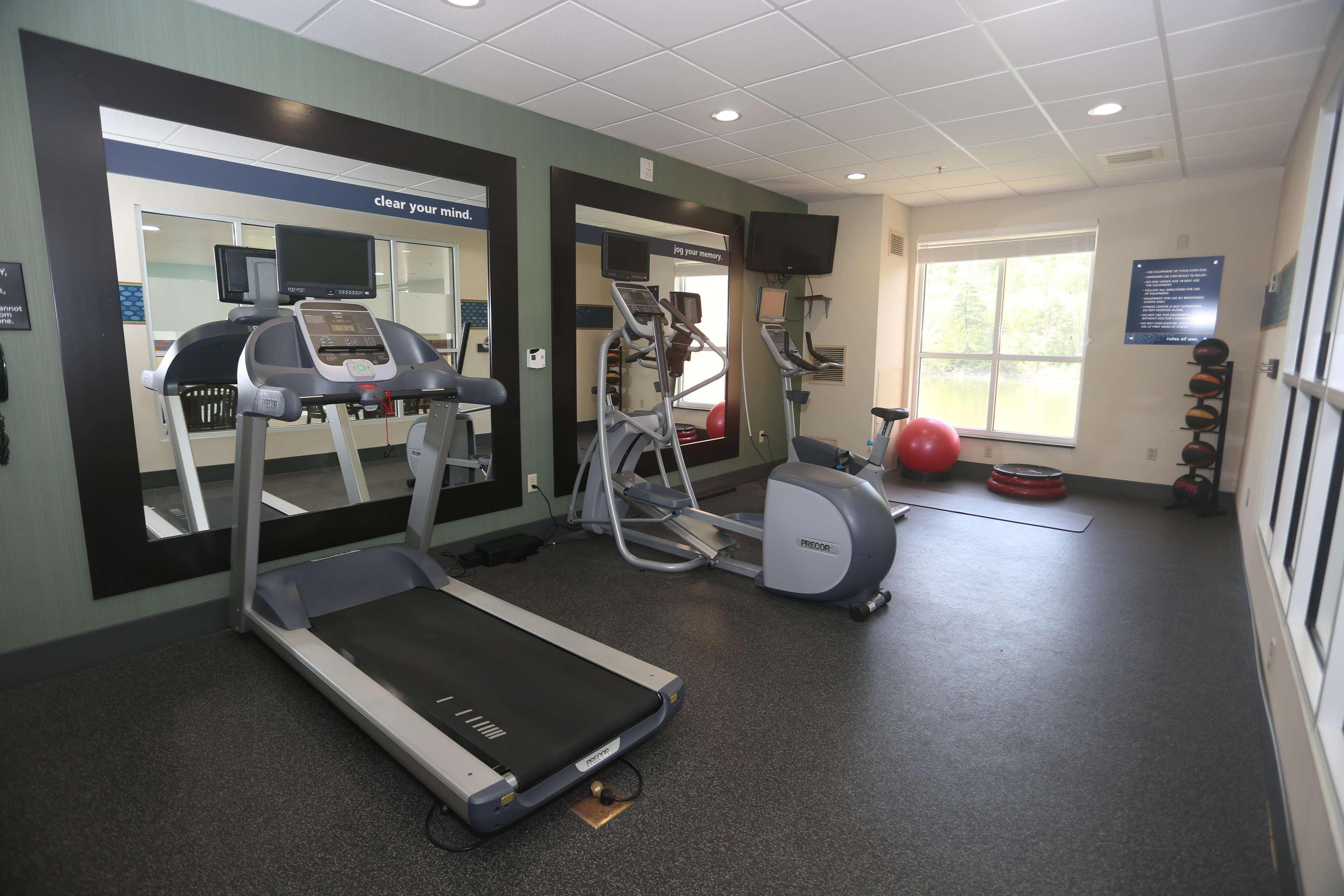 Hampton Inn Owego Kültér fotó